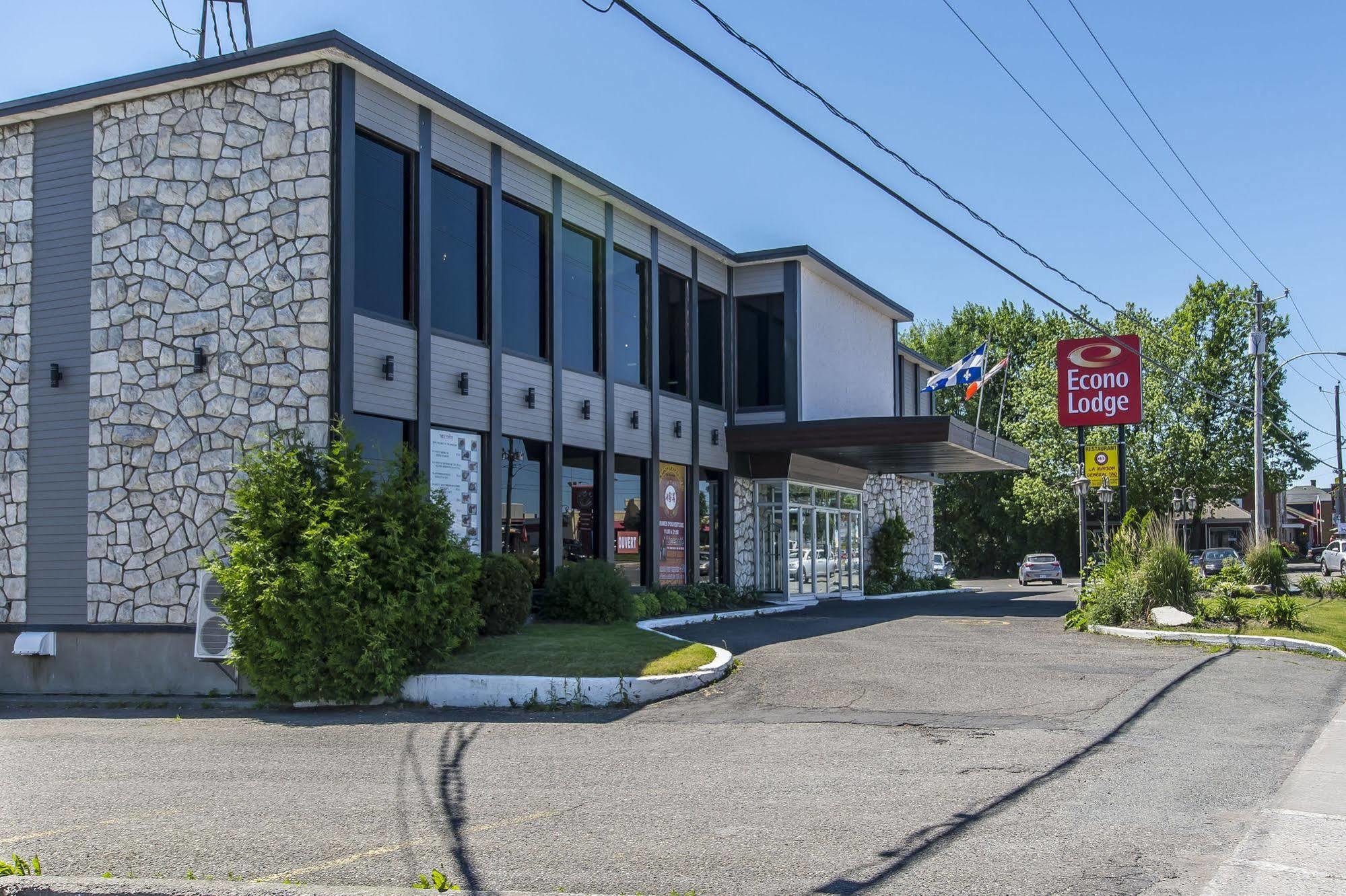 Hotel Le Principal Granby Exterior foto